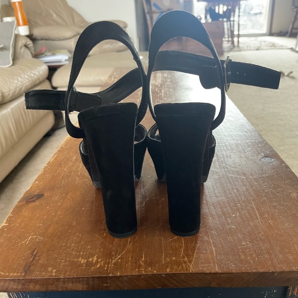 Mossimo black suede platform heels size 8.5 - Picture 5 of 9